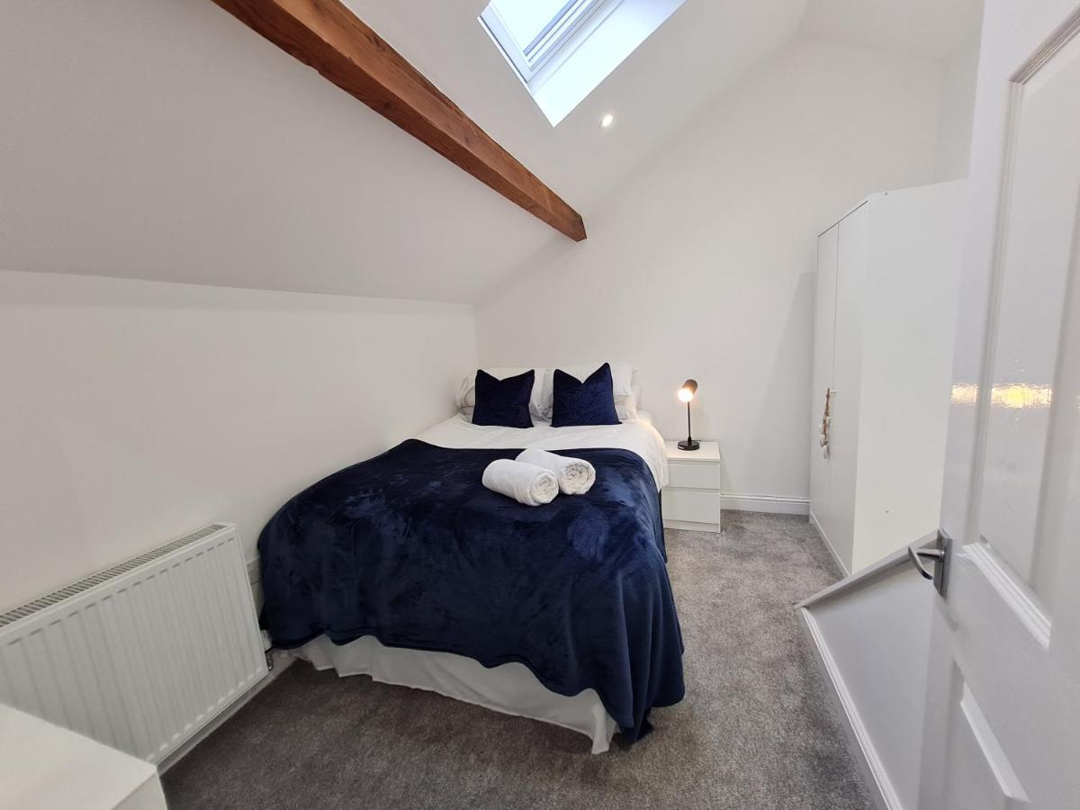 Perfect Location 3 Bed Serviced Apartment With Bike Storage For Bpw. Close To Brecon Beacons Мертир-Тидвилл Экстерьер фото